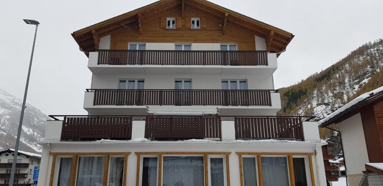 Haus Astoria Apartment Saas-Grund Exterior photo